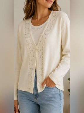 Sarah Bentley Cardigan Women M Cream Embroidered Beaded Knit Sweater Long Sleeve